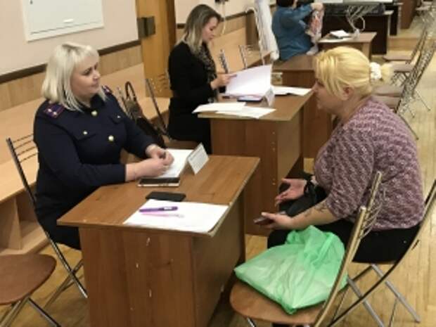 Сотрудники следственного управления приняли участие в мероприятиях, приуроченных ко Всероссийскому дню правовой помощи детям