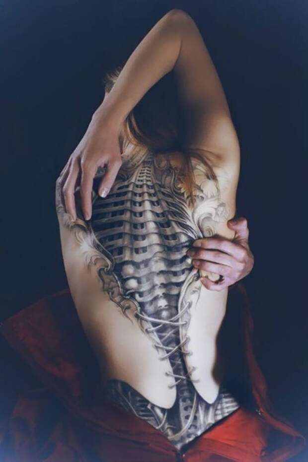 Крутые завораживающие татуировки с впечатляющими размахами