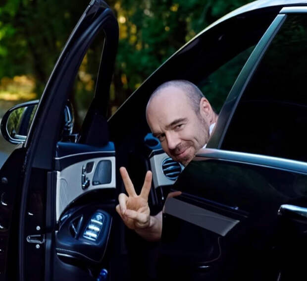 Российский предприниматель Роман Товстик — предполагаемый любовник Полины Дибровой  