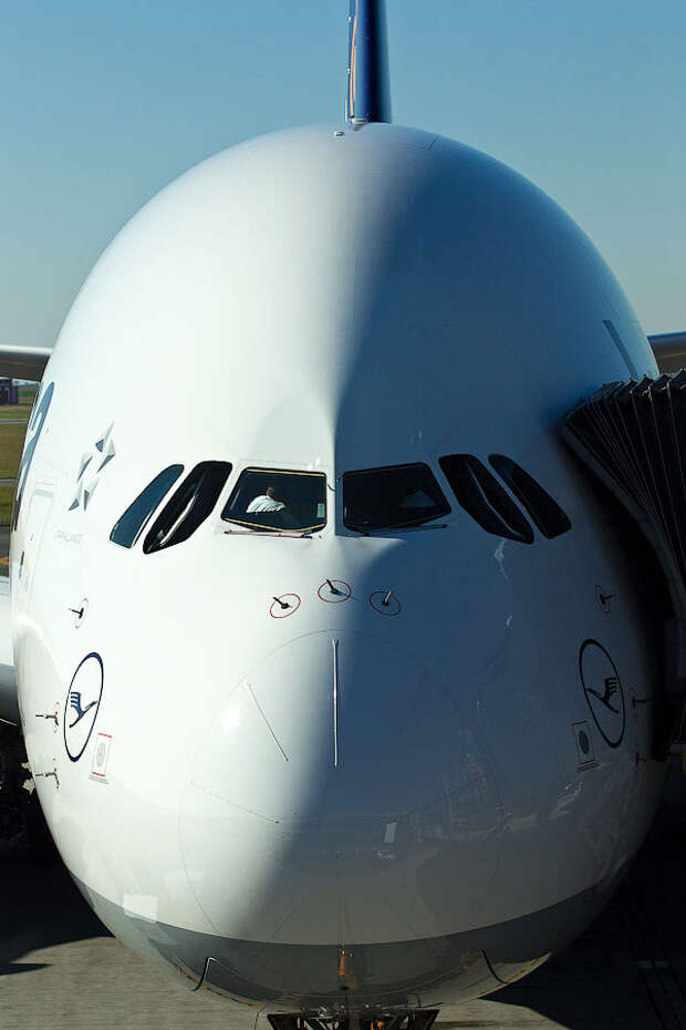 Полет на новом гигантском самолете Airbus A380