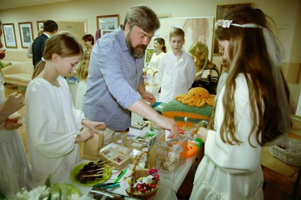 "Главный экзамен на звание человека": Малофеев об акции "Белый цветок" в поддержку Донбасса