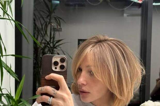 Блогерша Ивлеева показала, что чуть не попала под машину в Эфиопии