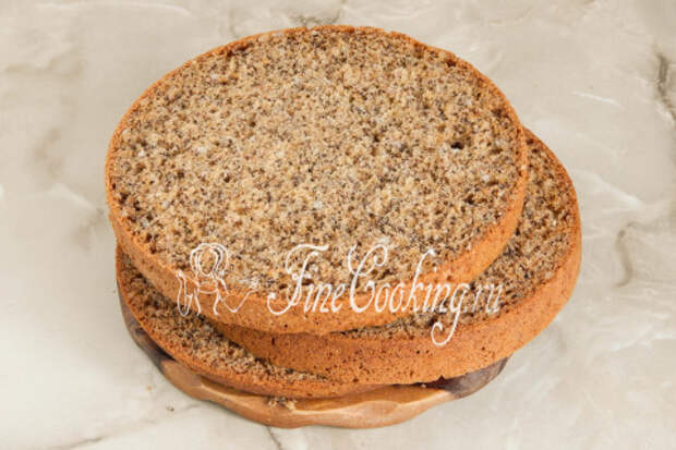 Бисквитный торт с черносливом и грецкими орехами. Шаг 19