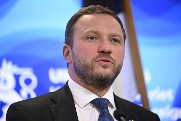 Главе МИД Эстонии стало стыдно