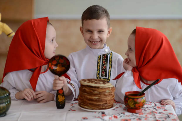 Масленица без вреда: врач рассказала, сколько блинов можно съесть за раз