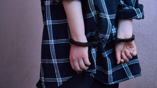 ФСБ задержала жителя Петербурга, продававшего авиазапчасти за рубеж