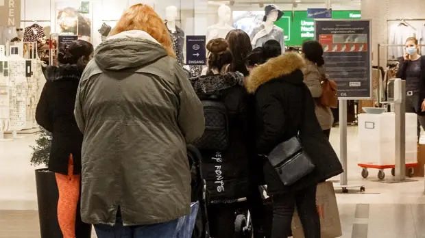 Петербуржцы начали массово скупать продукцию магазинов OBI