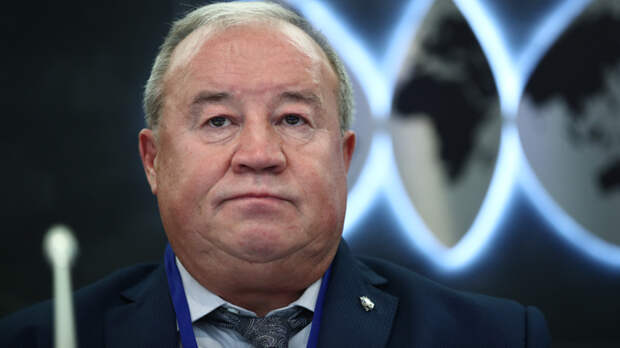 Новиков