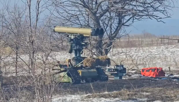 В зоне СВО проходит испытания дистанционный огневой модуль «Охотник» для ПТРК «Корнет»