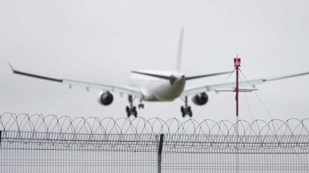 Самолет с депутатами Госдумы прибыл в аэропорт Нью-Йорка