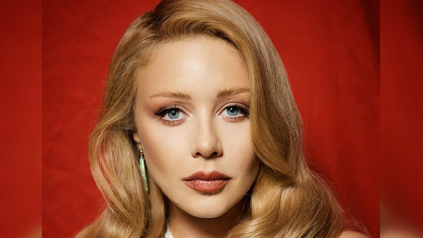 Тина Кароль стала лицом журнала VOGUE