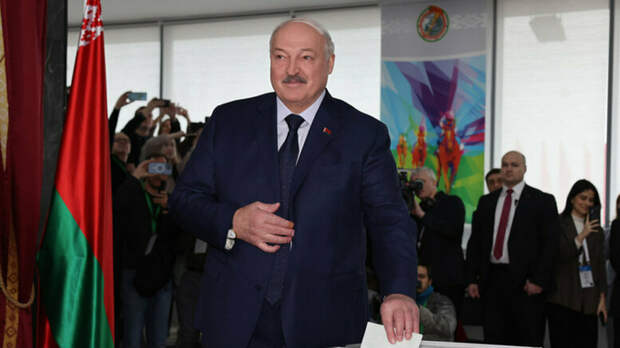 Александр Лукашенко голосует на выборах президента / Фото: president.gov.by