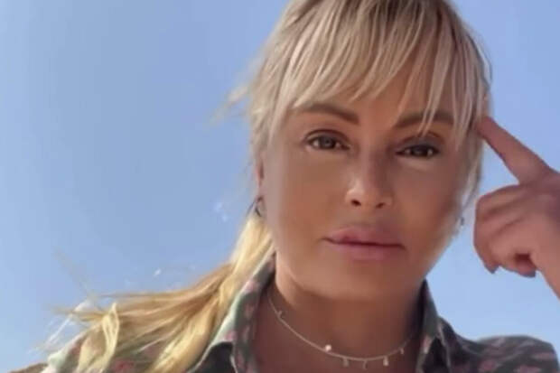 Дана Борисова рассказала, что прервала отдых в Египте из-за своей собаки