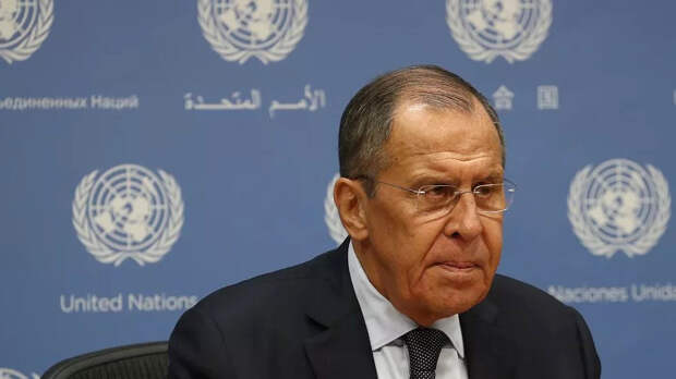 Глава МИД РФ призвал Запад отказаться от "имперских замашек"