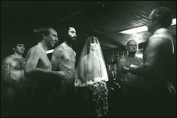 Эллиот Эрвитт - свадьба нудистов в Кенте, Англия 1984 Весь Мир в объективе, история, фотография