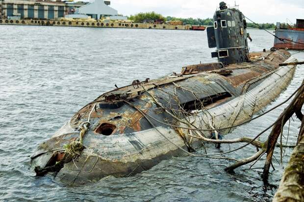 Подводная лодка в степях Украины  субмарина, украина, флот