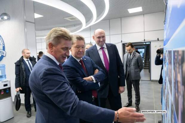 Глава Оренбуржья Евгений Солнцев поделился новостью об участии в открытии Академии настольного тенниса в Оренбурге Глава Оренбуржья Евгений Солнцев поделился новостью об участии в открытии Академии настольного тенниса в Оренбурге