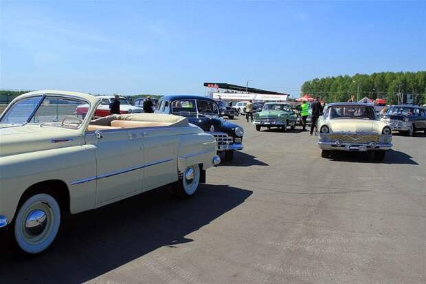 Собрание классических автомобилей ГАЗ в Нижнем Новгороде (29 фото)