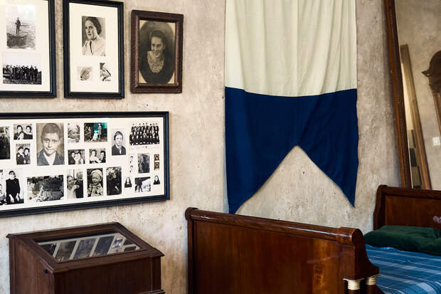 Экспозиция музея-квартиры Георгия Гурьянова