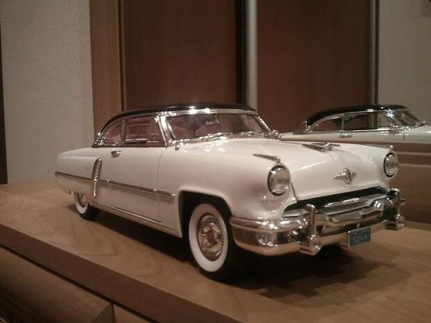 Коллекция моделей авто 1948 до 1975 годов выпуска (41 фото) Коллекция моделей авто 1948 до 1975 годов выпуска (41 фото)