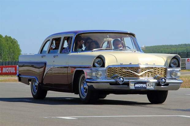 Собрание классических автомобилей ГАЗ в Нижнем Новгороде (29 фото)