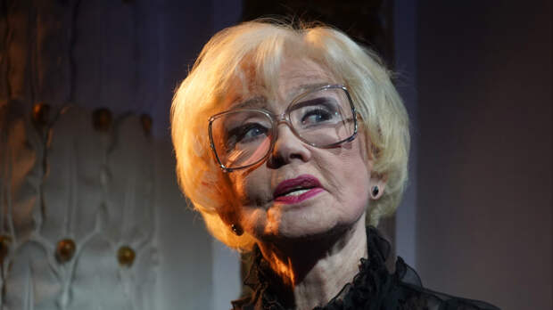 «Верочка родилась рядом с театром»: Александр Панкратов-Черный произнес речь на прощании с Алентовой