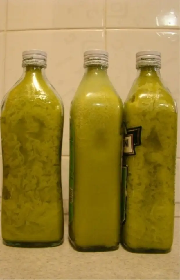 Оливковое масло замерзло в холодильнике. Оливковое масло. Оливковое масло замерзло. Замороженное оливковое масло. Испорченное оливковое масло.