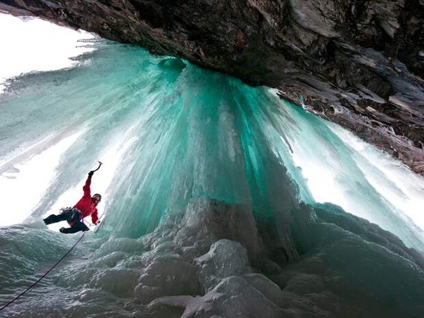 http://images.nationalgeographic.com/wpf/media-live/photos/000/350/cache/ice-climb-will-gadd-eidfjord-norway_35092_600x450.jpg