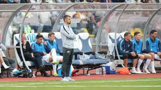 Семак рассказал, сколько новых игроков необходимо «Зениту»