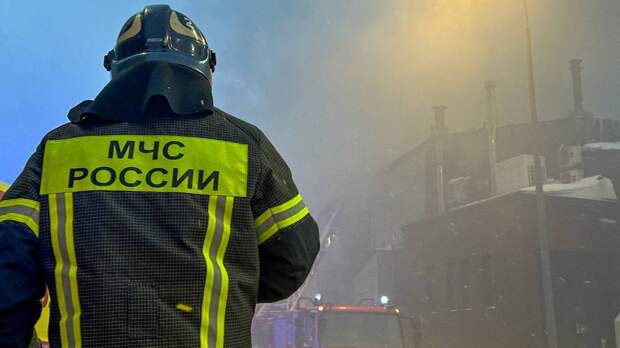 Пожар после атаки ВСУ потушили на заводе минудобрений «Дорогобуж» под Смоленском