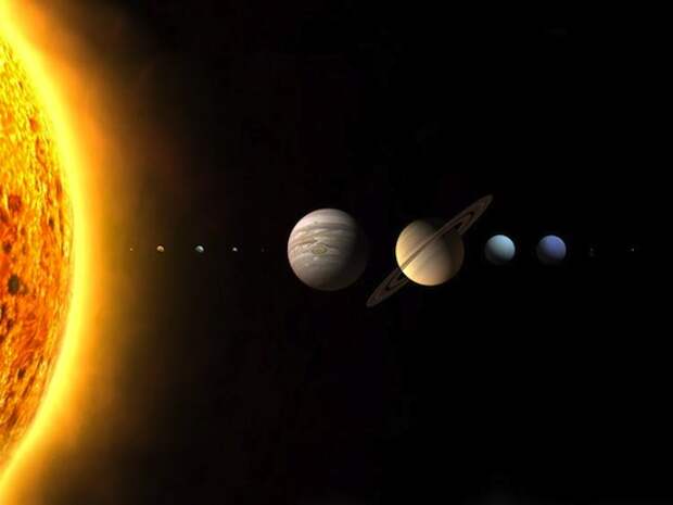 10 странных спутников Солнечной системы
