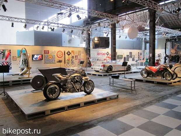 Производственную версию CR&S Duu представят на EICMA 2011