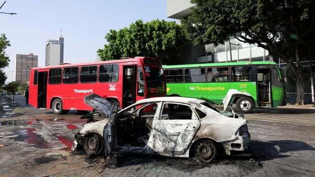 Символ терроризма. Боевики наркокартелей в Мексике носят украинские флаги