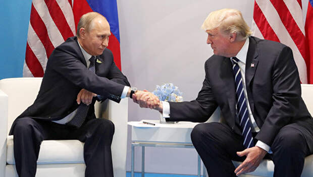 Президент РФ Владимир Путин и президент США Дональд Трамп Президент РФ Владимир Путин и президент США Дональд Трамп