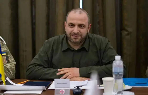 Министр обороны Украины отменил визит во Францию «по соображениям безопасности»