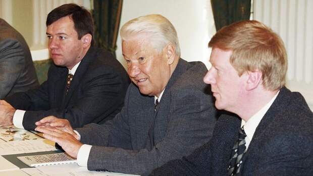 Люблю и Брежнева и Ельцина и Чубайса: В СССР квартиру дали подарили просто так – трехкомнатную