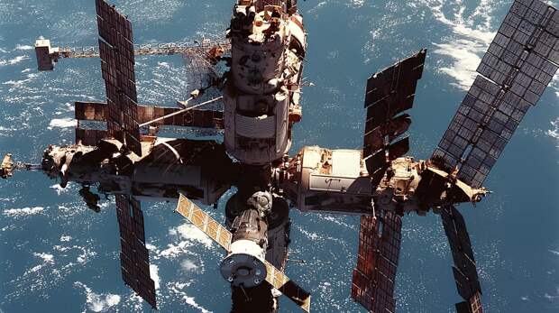 6 потрясающих фактов про затопленную станцию «Мир», которые практически никто не знает