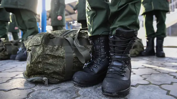 «Отказ исполнять закон — норма для них»: как сторонники Навального уклоняются от службы в армии