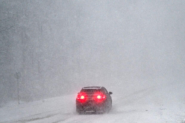 Голландец описал поездку по зимнику на севере России фразой «это был очень классный опыт»