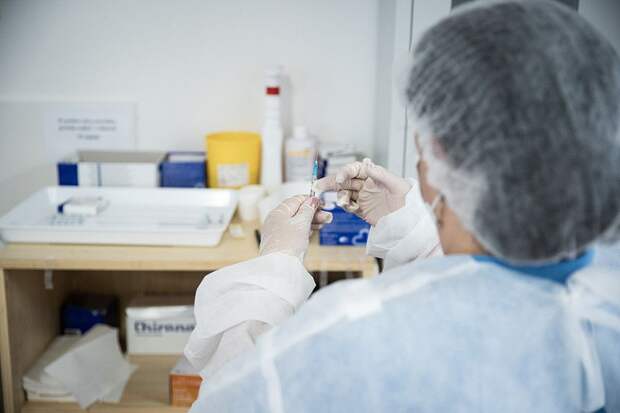 Словакия 31 августа прекратит вакцинацию «Спутником V»