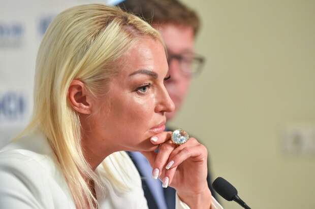 Волочкова рассказала, почему ее дочь взяла псевдоним