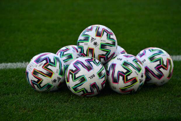 Блогер Медведев назвал стрип-клубы основным маршрутом молодых футболистов