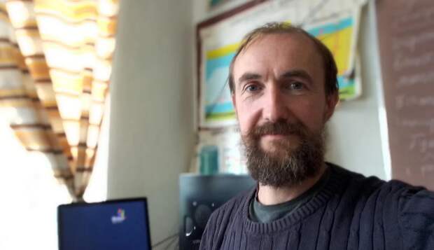 Чиновник дал "гениальный" совет сельскому учителю, пожаловавшемуся на зарплату ниже прожиточного минимума