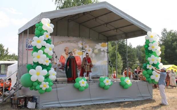 В рязанском селе Ласково прошёл концерт в День семьи, любви и верности