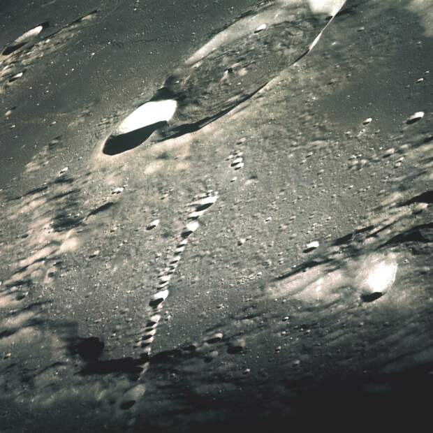 Снимок сделан якобы с орбиты Apollo-12