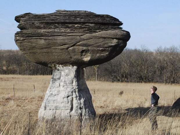 10 балансирующих камней мира (21 фото)