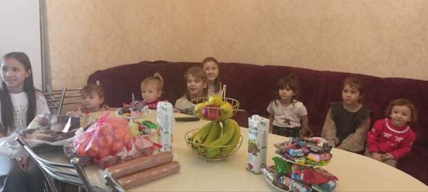 Многодетной семье участника СВО из Гиагинского района сделали ценный подарок к Новому году