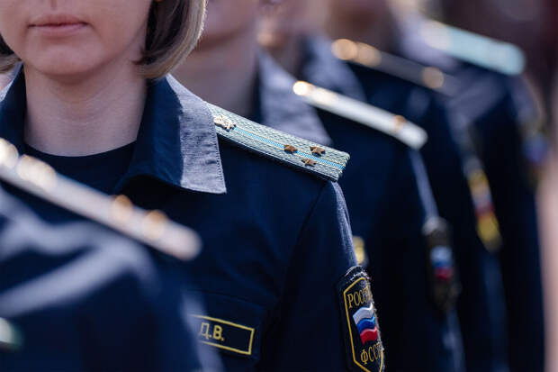 В Тюмени женщину пригласили на фотосессию и забрали у нее машину