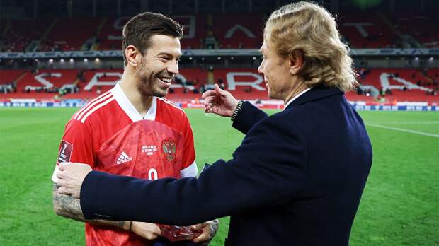 Смолов выступил против увольнения Карпина из сборной России: «Не разделяю это мнение»