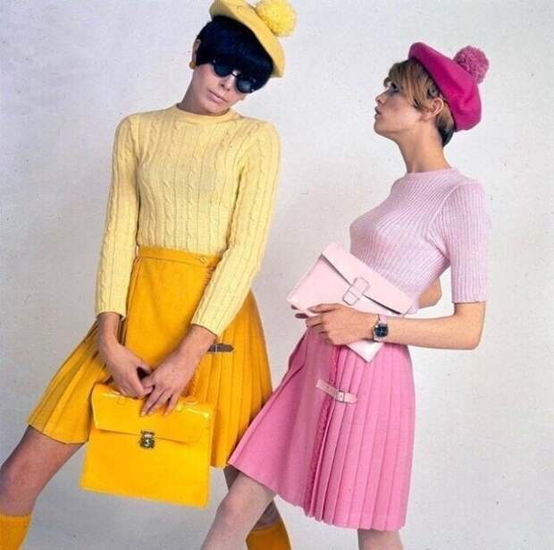6. Пегги Моффит и Твигги, 1966 г. 6. Пегги Моффит и Твигги, 1966 г.